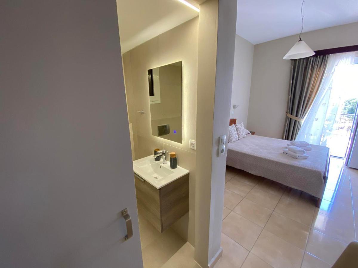 Hotel Pavlos - Studios トロン エクステリア 写真
