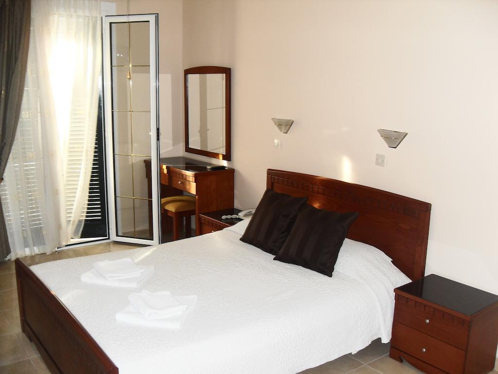 Hotel Pavlos - Studios トロン 部屋 写真