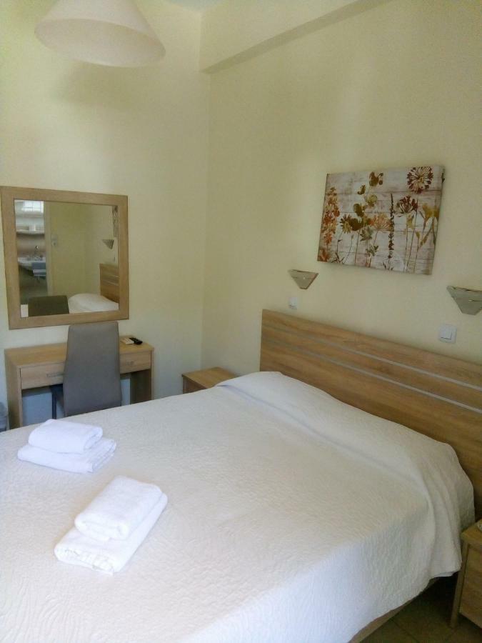 Hotel Pavlos - Studios トロン エクステリア 写真